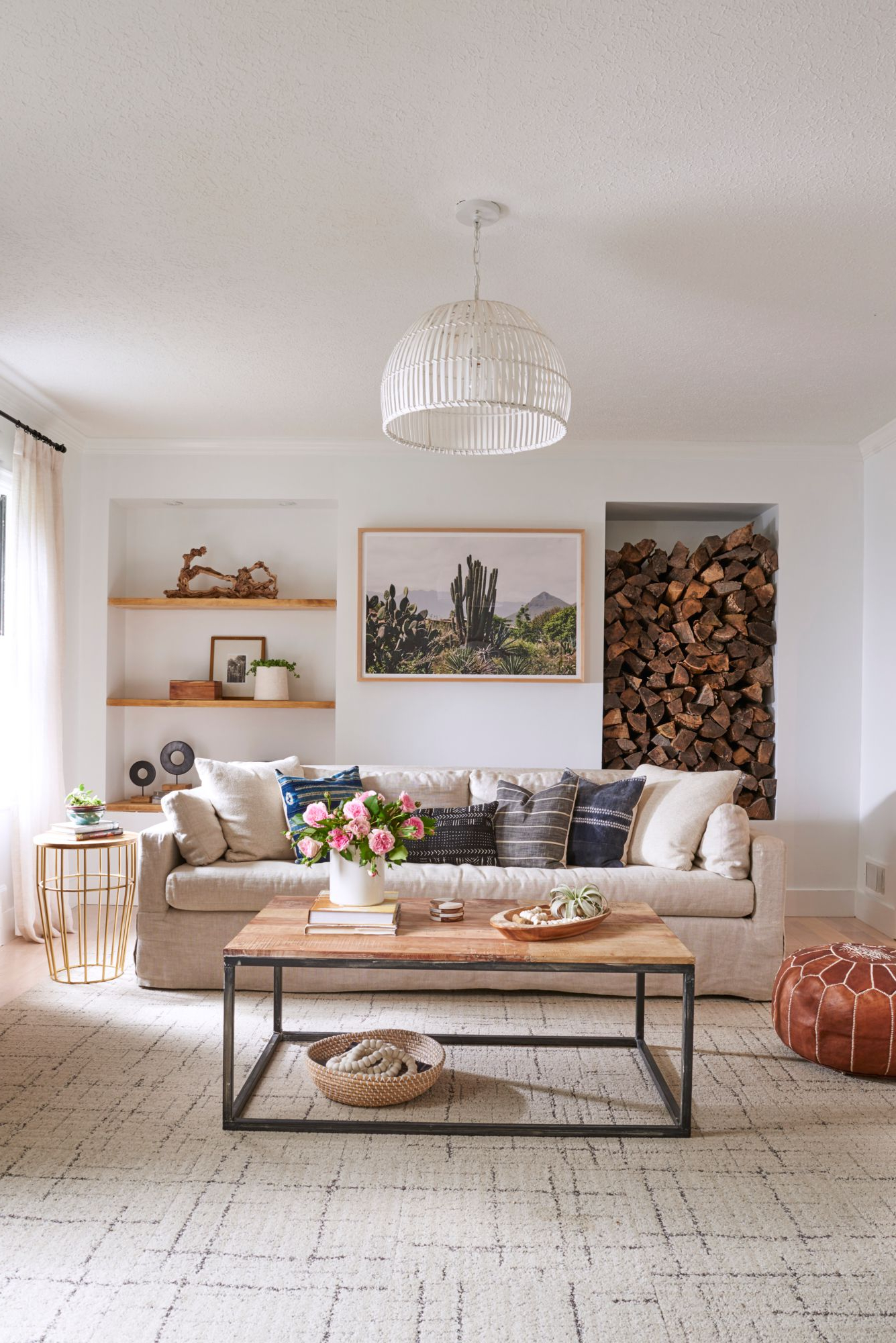 31 Minimalist Living Room Ideas To Simplify Your Space with regard to Living Room Ideas Sofa