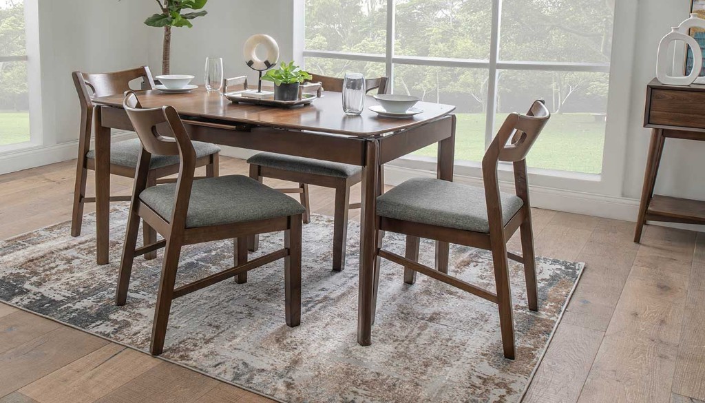 How to Choose the Right Dining Chair Height for Your Table