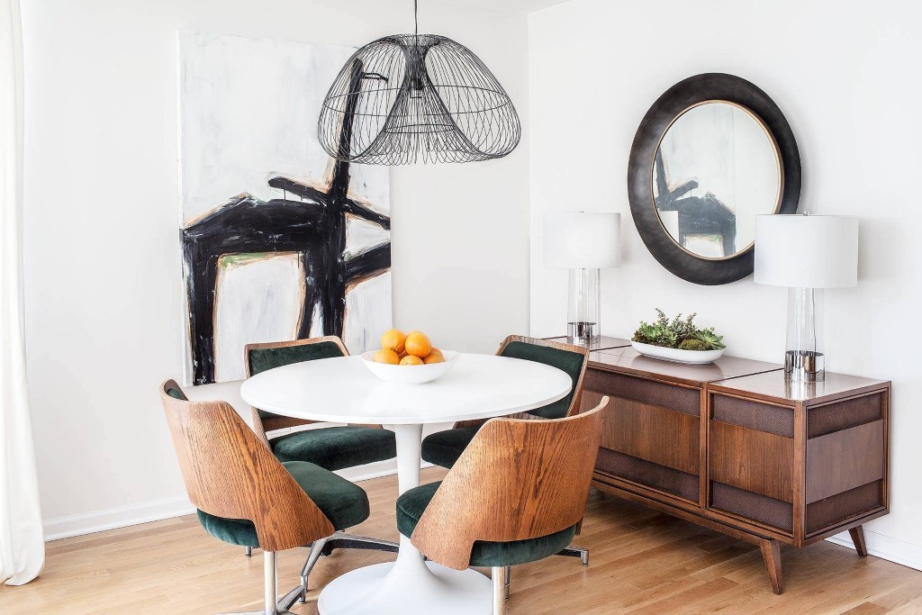 Maximizing Space: Dining Room Table Setup Without Chairs