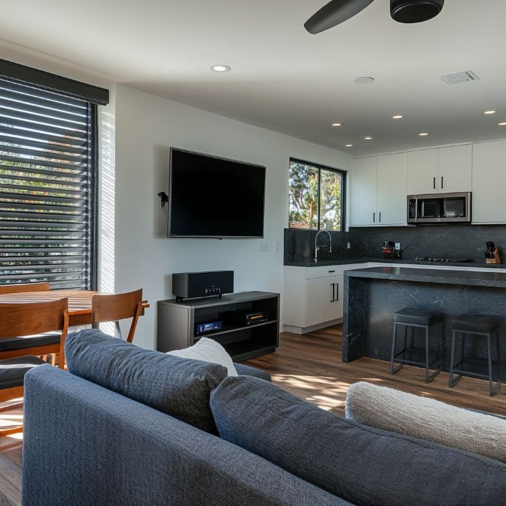 Smart Approaches to Creating Comfortable Living Spaces with Gray Walls