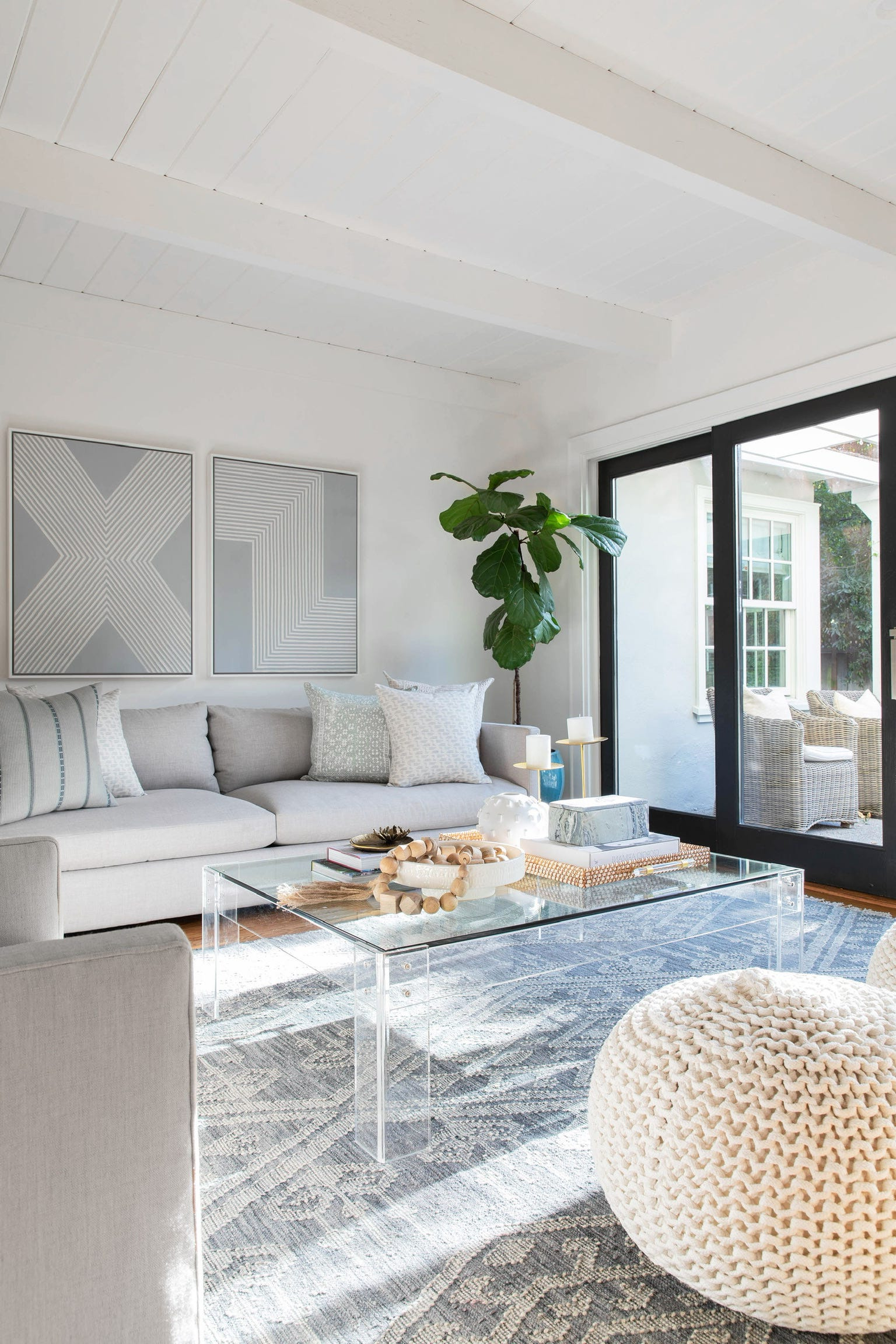 Decorating A Living Room With White Walls | Cabinets Matttroy regarding Making white walls work for your family's lifestyle and needs