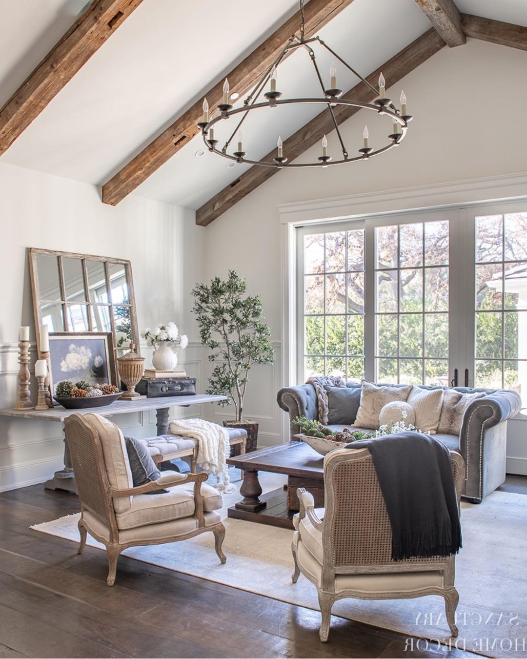 Country-Inspired Living Room Ideas for Everyday Comfort