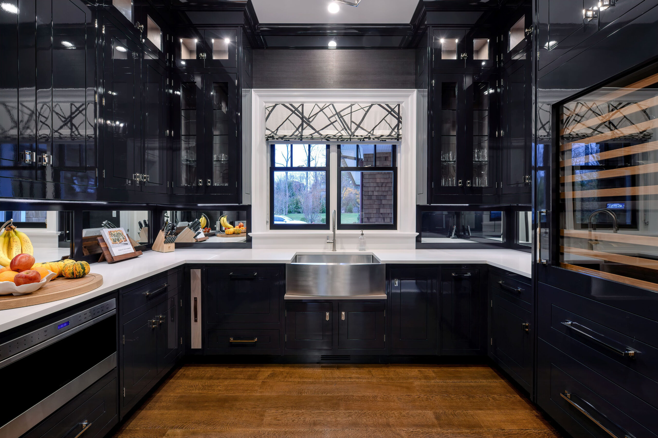 The 10 Best Black Kitchen Cabinets For A Luxurious Look with Modern Kitchen Black Cabinets