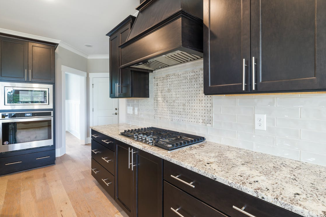 The Ultimate Guide to Modern Kitchen Granite Countertops