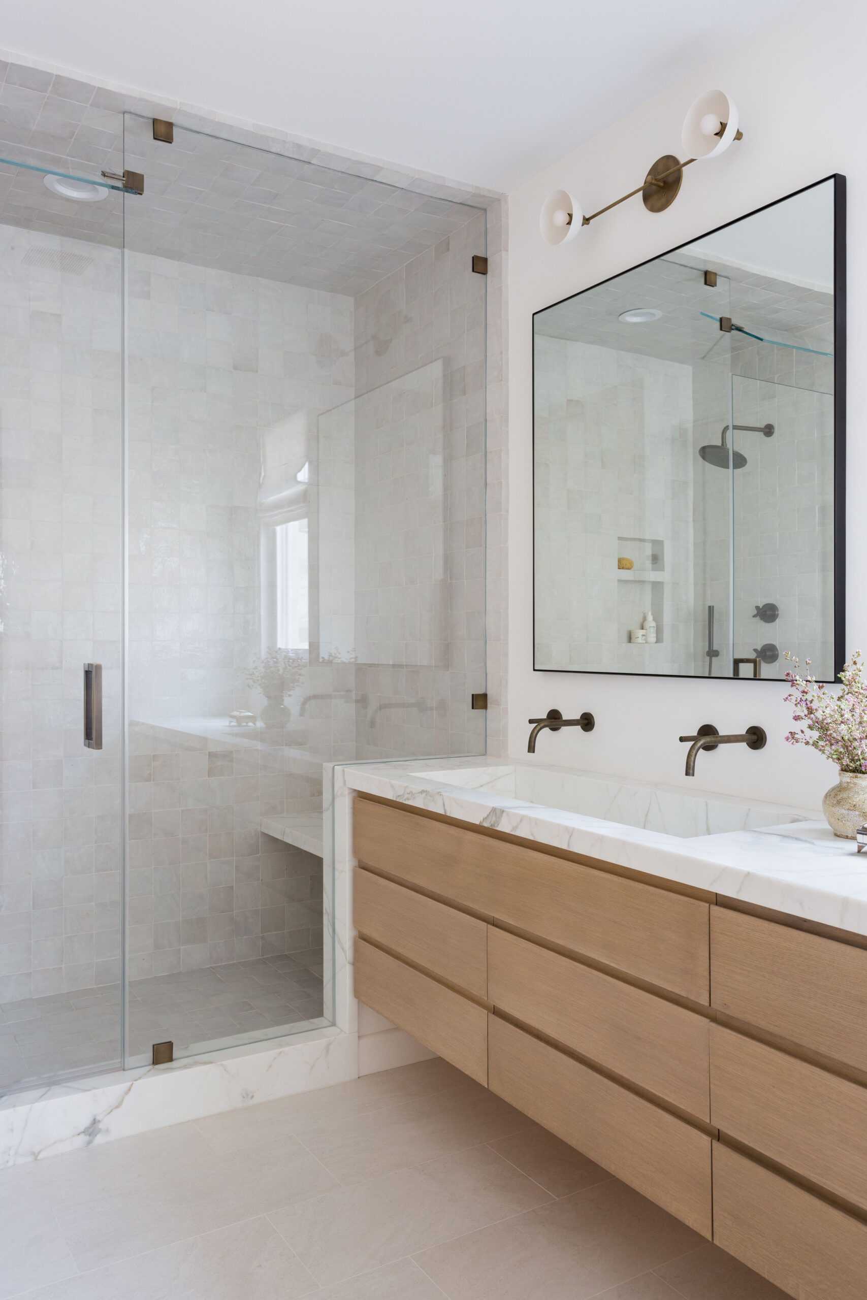 20 Contemporary Bathroom Ideas To Modernize Your Space for Maximizing natural light in modern bathroom design for brighter and more spacious feel