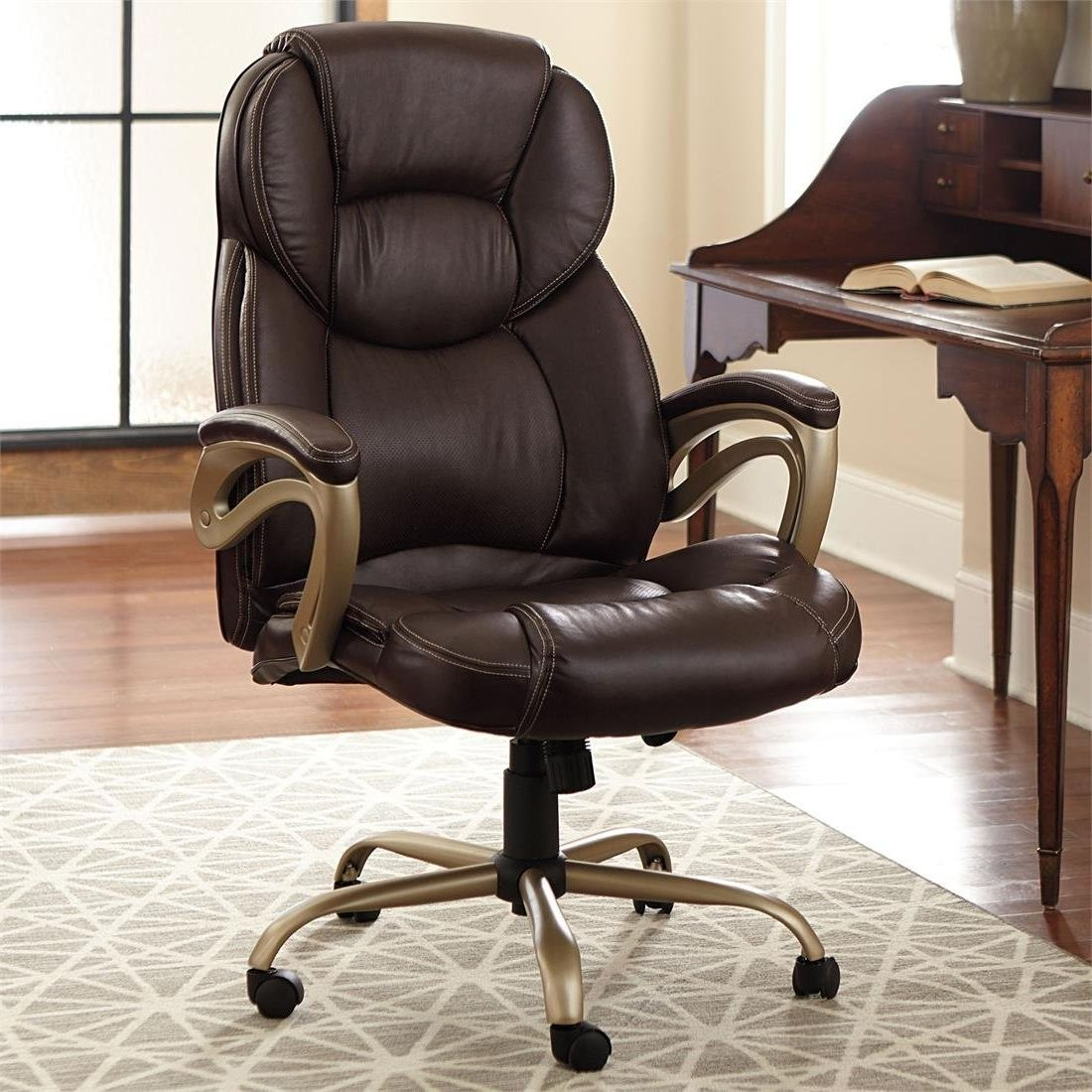 Understanding the Rise of Oversized Office Chairs in Modern Workspaces