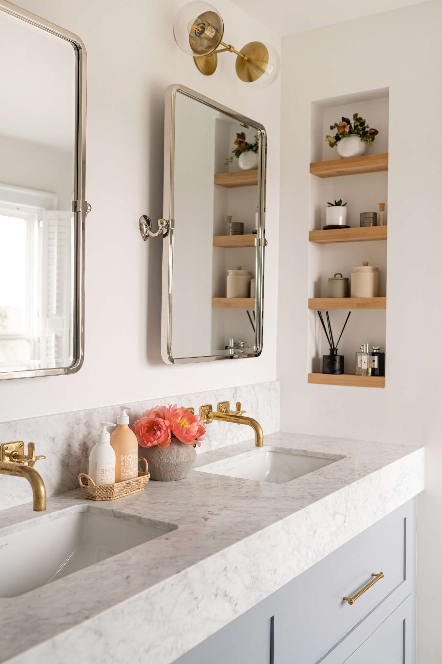 25 Bathroom Shelf Ideas That Add Storage And Look Great regarding Bathroom Ideas Shelves