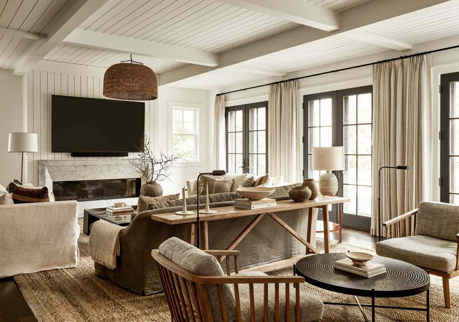 45 Modern Rustic Living Room Ideas We Want To Copy inside Building a warm and welcoming rustic modern living room without the clutter
