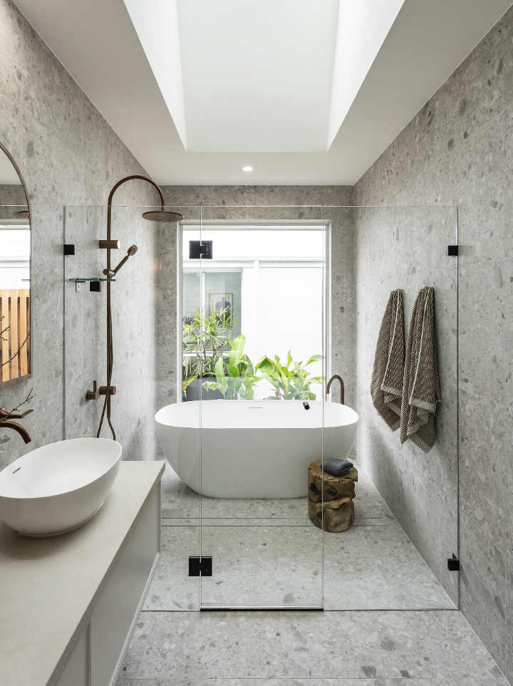 Bathroom Colors & Materials 2025: What Will Define Your Space