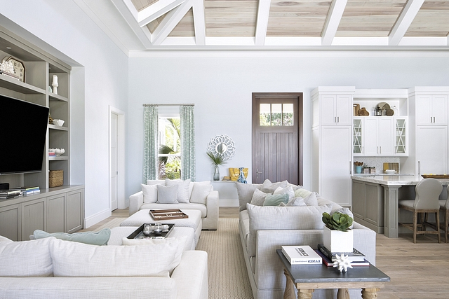 Florida Beach House Interior Design - Home Bunch Interior Design Ideas inside Low-maintenance florida home interior design tips for homeowners