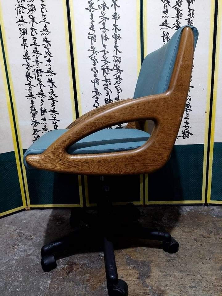 Japan Office Chair, Furniture & Home Living, Furniture, Chairs On Carousell in Why Japanese Workers Love Their Office Chairs So Much