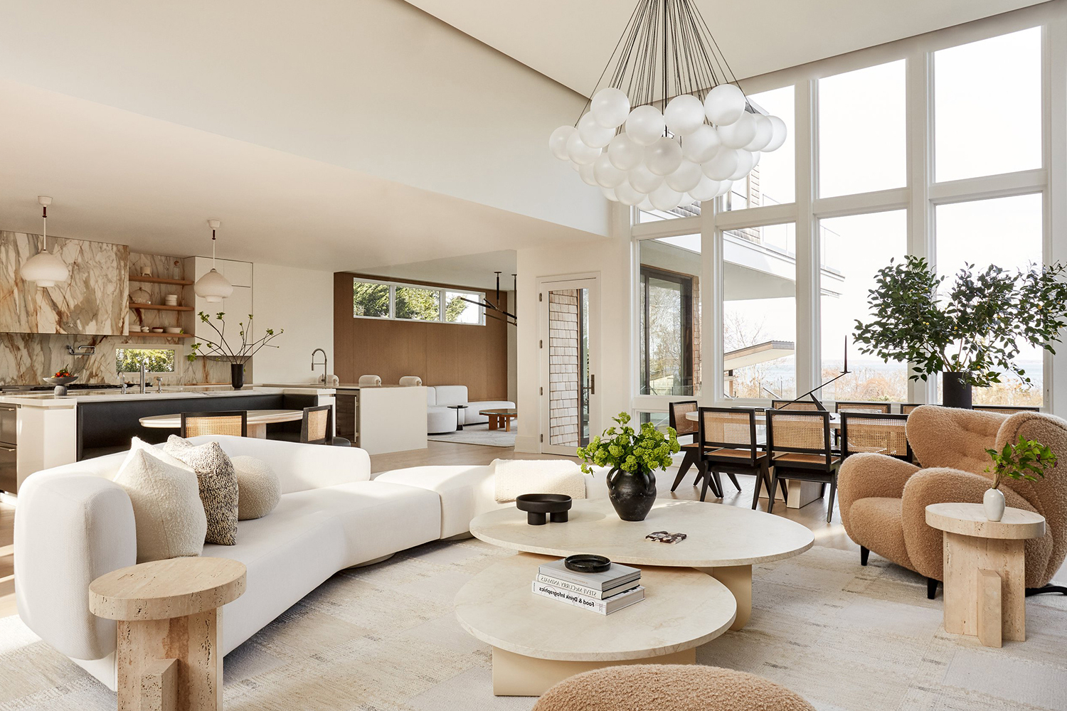 Modern Homes Interior Decorating Ideas with regard to Multifunctional Furniture Solutions: Innovative Interior Design Ideas for Modern Living