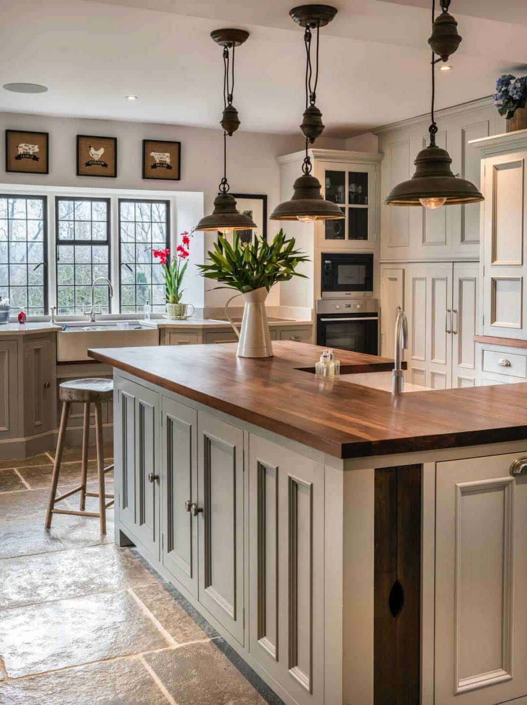 25 Farmhouse Kitchen Decor Ideas You'll Want To Copy within Kitchen Ideas Themes
